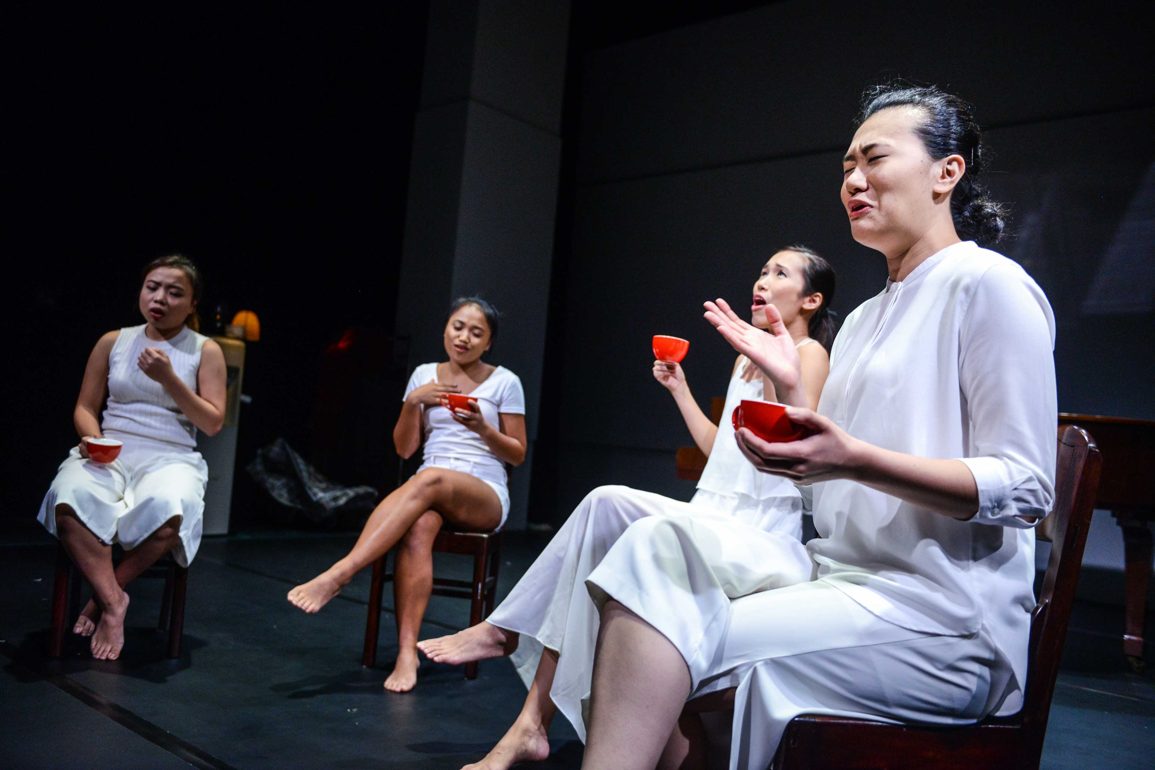 My house started employing a 'helper' when I was about 15 | Featuring: Isabella Leung, Karen C. Siu, Russell Terre Aranza | Tagged as: Not The Maids, Show | Photo: Fung Wai Sun |  (Rooftop Productions • Hong Kong Theatre Company)  | Rooftop Productions • Hong Kong Theatre Company