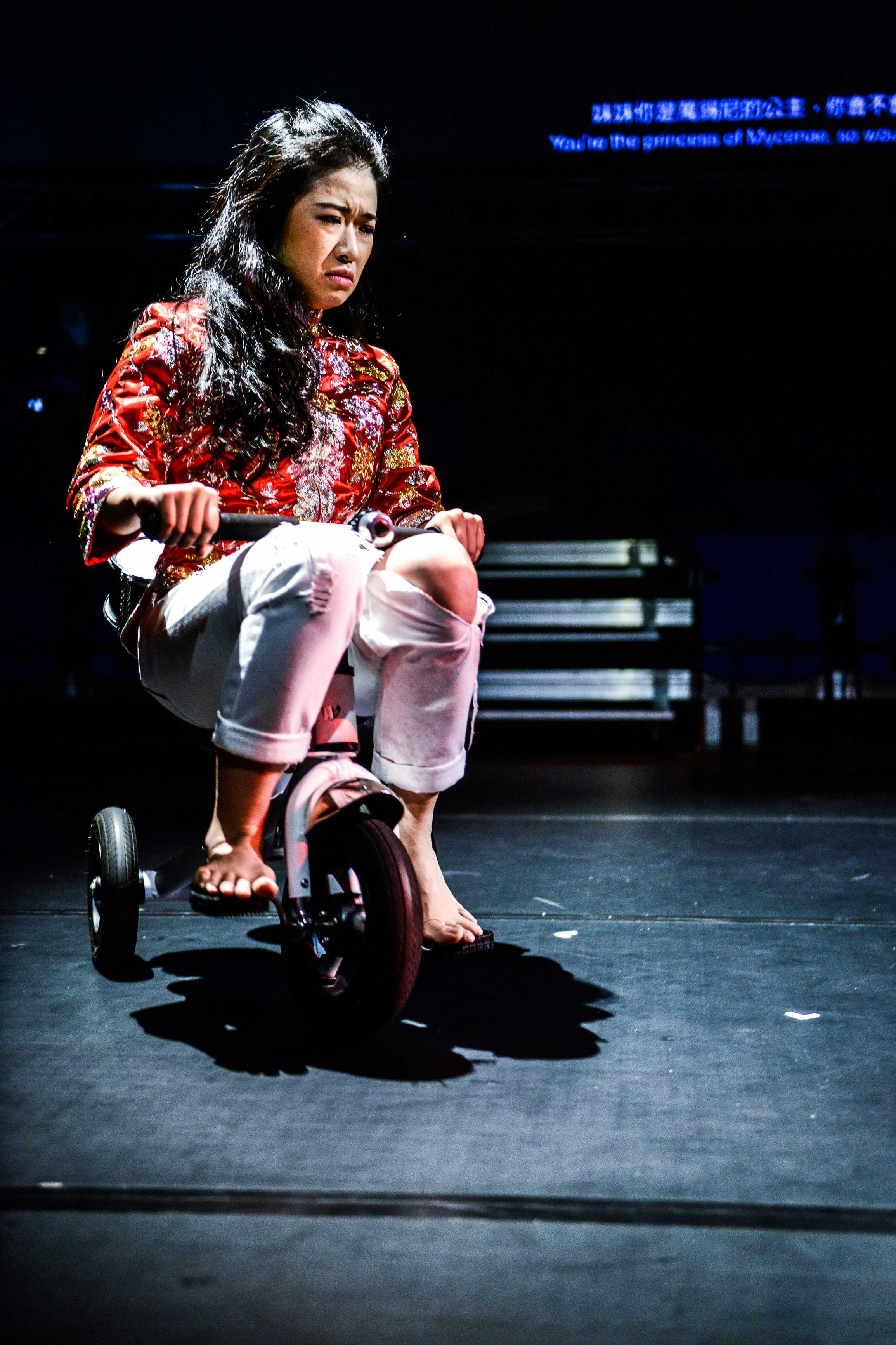 The Furies Variations, Rooftop Productions Theatre Hong Kong 2018 | Featuring: Chan Wing Shuen | Tagged as: Show, The Furies Variations | Photo: Fung Wai Sun |  (Rooftop Productions • Hong Kong Theatre Company)  | Rooftop Productions • Hong Kong Theatre Company